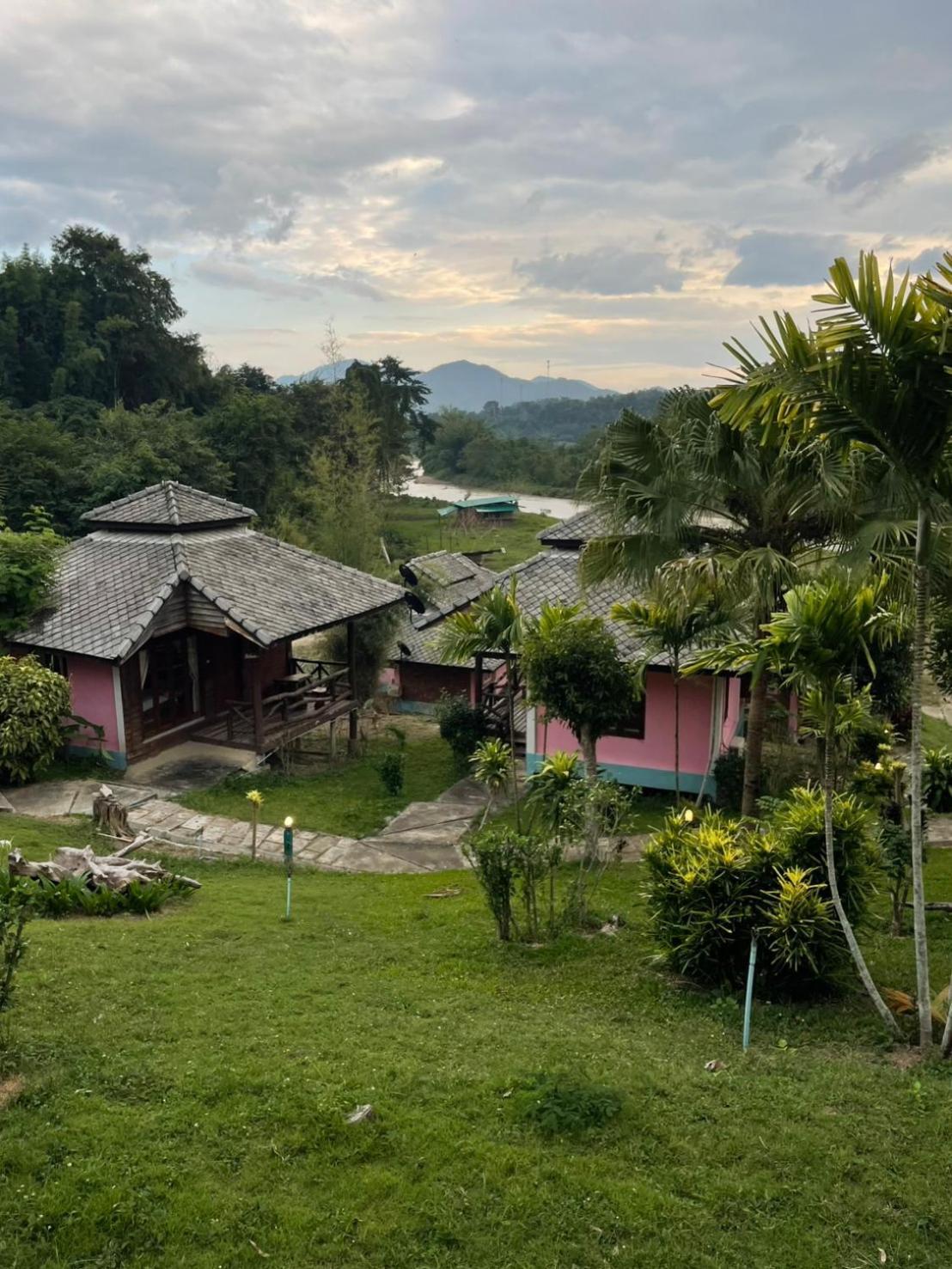 Pai Love & Baan Chonphao Resort מראה חיצוני תמונה
